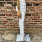 Anthropologie Wandering Watercolor floral print jeans /29 / Excellent condition Photo 6