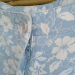 Liz Claiborne LizSport Claiborne M 30x23 Aloha Sky Blue Crop Pants Photo 5