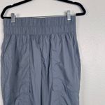 Fabletics  Women's Ultra High Waisted Piped Nylon Pant Grey Sz M Photo 5
