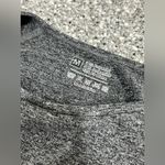 Women 2 Piece Seamless Short Sleeve Top & Leggings Size Medium Gray Photo 3