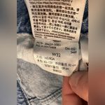 Levi's Women's High Waisted Mom denim Shorts Size 32 Photo 4