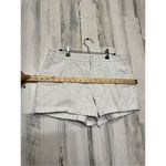 Elle  white short shorts Photo 5