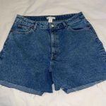 H&M High-Waisted Mom Jean Shorts Photo 0