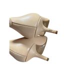 Michael Kors Michael Kohrs Heels Beige Pointed Toe Kitten Heel 2" Leather Size 6.5 Photo 5