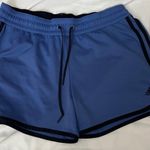 Adidas Womens medium  shorts Photo 0