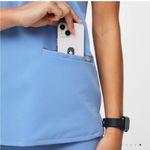 FIGS Womens  Casma Three Pocket Scrub Top Ceil Blue Photo 3