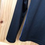 Avia  base layer long sleeve v-neck performance wear active top size large Photo 5