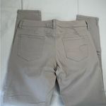 American Eagle Outfitters Slim Gray Jeans Versatile Style Photo 6