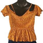 Hippie Rose NWOT  Golden Floral Short Sleeve Blouse w/ Cut-Out Detail Size Small Photo 2