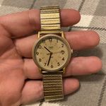 Timex Women’s vintage 1989 quartz movement date just water resistant watch Photo 2