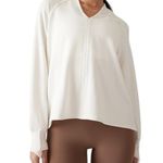 Athleta  Women’s Size S Ivory Cream Cozy Soft Rise V-Neck Sweatshirt Photo 0