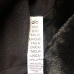 Alo Yoga Faux Fur Polar Hat Black Photo 6