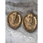 Signed Napier Off White Faux Pearl Oval Gold Tone Metal Clip on Earrings Vintage Photo 3