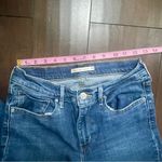 Levi's 724 HIGH RISE STRAIGHT Jeans zipper and Button Closure Medium Wash Photo 7