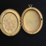 Vintage Cameo blue white ivory purfume Locket pendant 2"×1" gold tone Photo 4