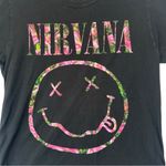 Nirvana Kurt Cobain Floral Smiley Face Graphic T-Shirt Black Pink sz Medium Photo 3
