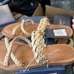 Universal Threads New with tags, universal thread 7 1/2 beige sandals. The name is Hilda sandals. Photo 1