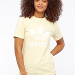 Adidas  pastel yellow t shirt Photo 0