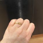 4 gold tone and floral fashion trendy rings size 8 Photo 1