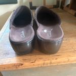 Clarks  Women Bluemanor Clogs SZ 9.5 Brown Leather Comfort Classic Casual 80789 Photo 3