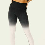 Zyia Ladies  Active White Black Ombré 7/8 Leggings Seamless Size‎ L Photo 0