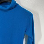 Nordstrom Womens Cashmere Turtleneck Fited Sweater Medium Blue Pouch Pockets Photo 3