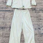lightly worn pj set Green Photo 0