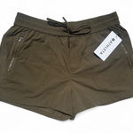 Athleta  Trekkie North Short – NWT Photo 0