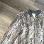 Dylan  Gray Faux Fur Jacket Large Women’s Cozy Bomber Jacket Photo 5