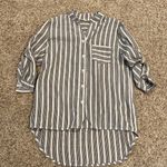 Three quarter sleeved button down shirt Photo 0