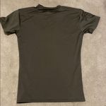 Under Armour NWOT  compression short sleeve shirt Photo 3