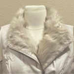 Dennis Basso NWOT Ivory Faux Fur and Leather Moto Vest Size Small Photo 1