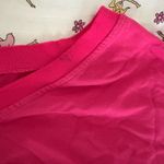Hot pink cropped tee shirt Photo 4