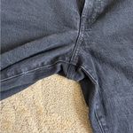 Madewell  Mid Rise Perfect Vintage Jean in Lunar Wash Size 33 Photo 3