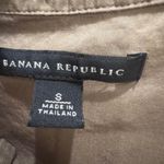 Banana Republic Silk Blend Ruffle Neck Button Down Short Sleeve Top Size S Photo 3