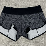 Lululemon  Shorts Womens 4 Black White Floral Speed Up Lined Gym Train Athletic Photo 0