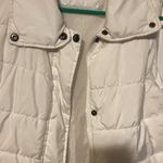 Arizona Jeans  Women’s Size Medium Puffer Vest White Color Photo 2
