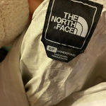 The North Face  WOMENS WINDBREAKER Photo 2
