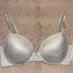 Jessica Simpson bra 36C Photo 0