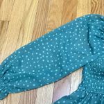 Miami Woman’s NWOT mi ami Polka Dot Green Blouse With Puff Sleeve Size S Photo 4