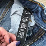 Kendall + Kylie  NWOT the drifter high rise Jean shorts size 1/25 Photo 2