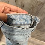 American Eagle  Light Wash Destroyed Strigid Mom Jeans High Rise Womens  2 Short Photo 4