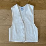 BDG  - Giselle Cropped Sleeveless Sweater Vest in White Photo 0