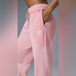 Alo Yoga NWOT Make Waves Sweatpants Sunset Pink Tonal Special Edition color S Photo 4