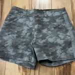 Spanx  Twill Shorts Pull On Smooth Shaping Slimming Gray Camo Sz Small 5” Inseam Photo 0