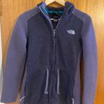 The North Face  Athletic 2-Way-Zipper Hoodie Photo 0