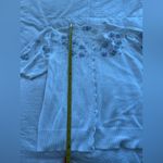 Women’s Vintage floral Embroidered White Cardigan short sleeve medium Sweater Photo 1