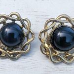Vintage Clip On Earrings Photo 0