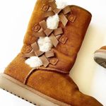 Koolaburra by Ugg  9” Shearling Boots Size 5 Tan Suede Bow Details Warm Cozy Boot Photo 4