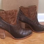 Matisse Footwear MATISSE Understated ‘Done and Dusted’ Oak Leather western Bootie Photo 5